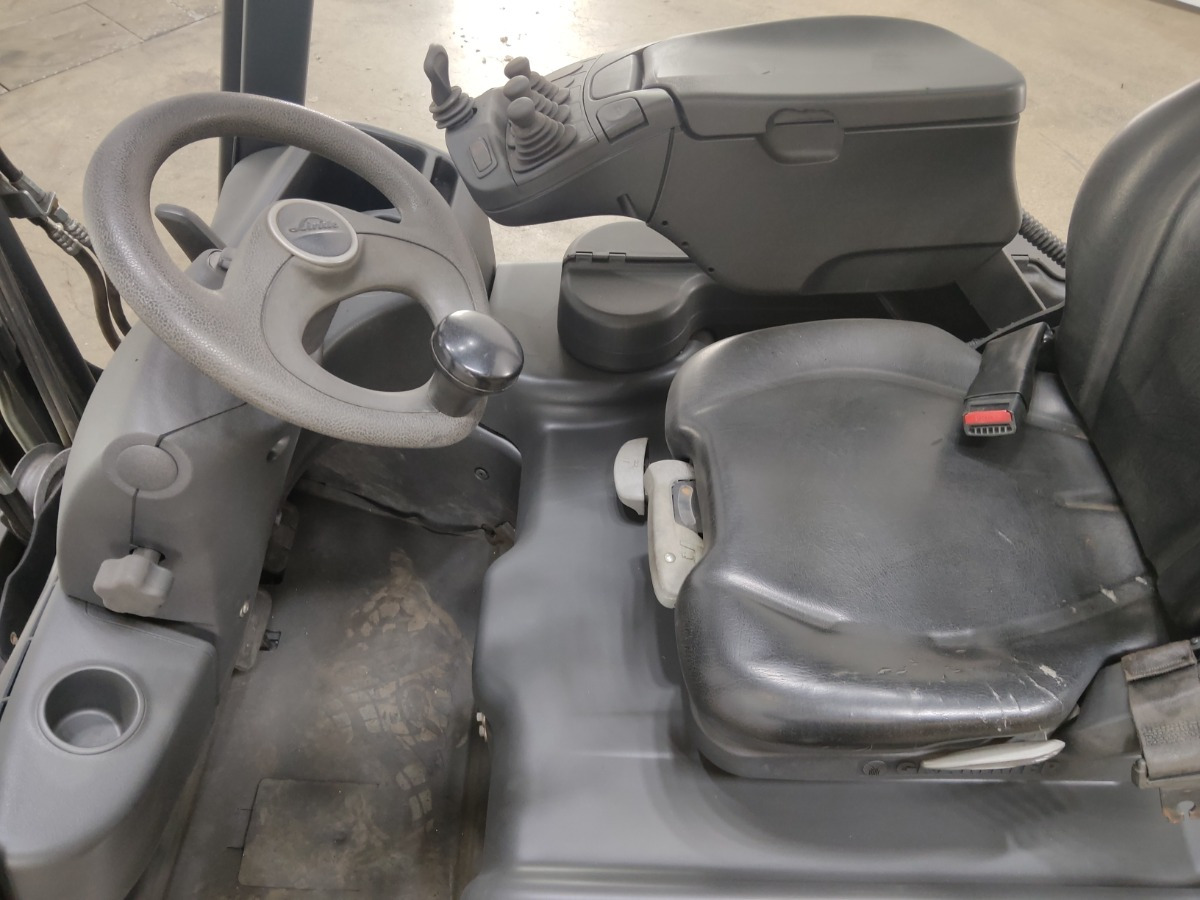 Linde E16-02 - Chariot élévateur électrique: photos 3 Linde E16-02 - Chariot élévateur électrique: photos 3