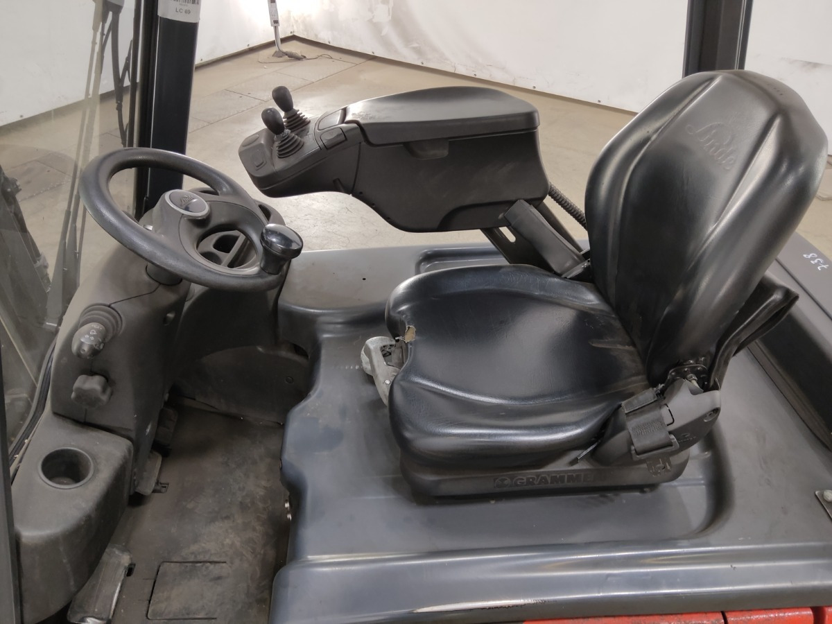 Linde E16-02 - Chariot élévateur électrique: photos 3 Linde E16-02 - Chariot élévateur électrique: photos 3