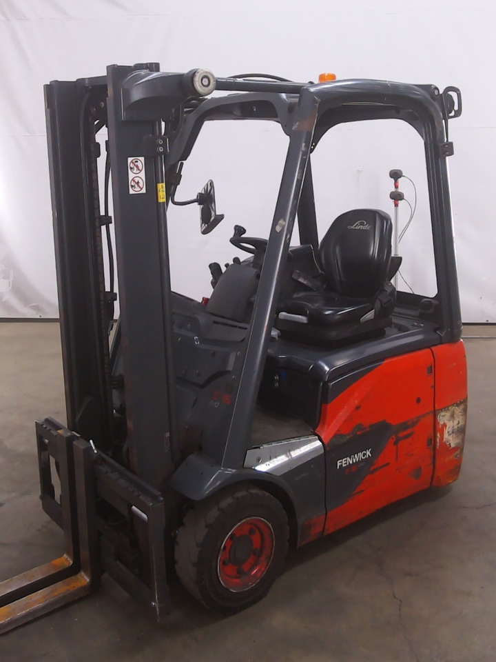 Linde E16C-02 - Chariot élévateur électrique: photos 1 Linde E16C-02 - Chariot élévateur électrique: photos 1