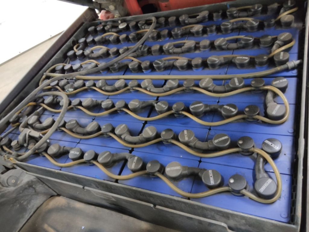 Linde E30L-01 - Chariot élévateur électrique: photos 4 Linde E30L-01 - Chariot élévateur électrique: photos 4