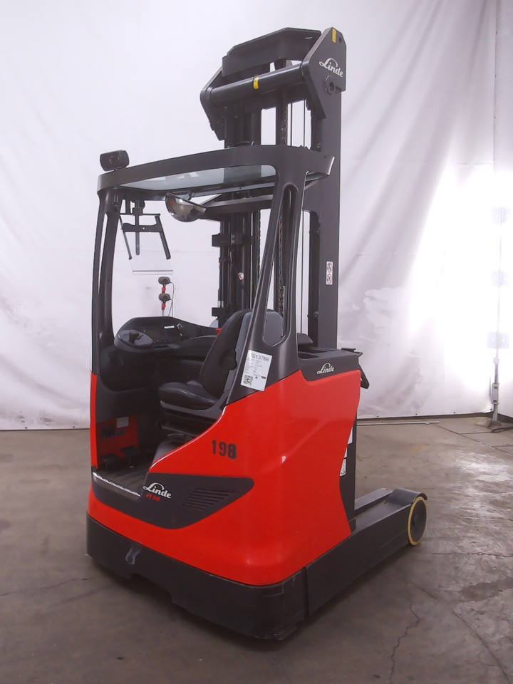 Linde R14-01 - Chariot à mât rétractable: photos 2 Linde R14-01 - Chariot à mât rétractable: photos 2