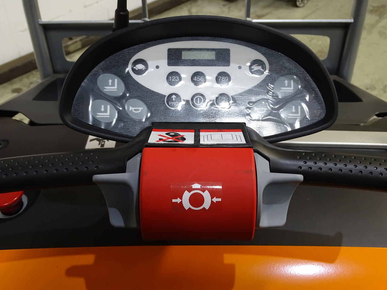 Still EXU-S24 - Transpalette: photos 3 Still EXU-S24 - Transpalette: photos 3