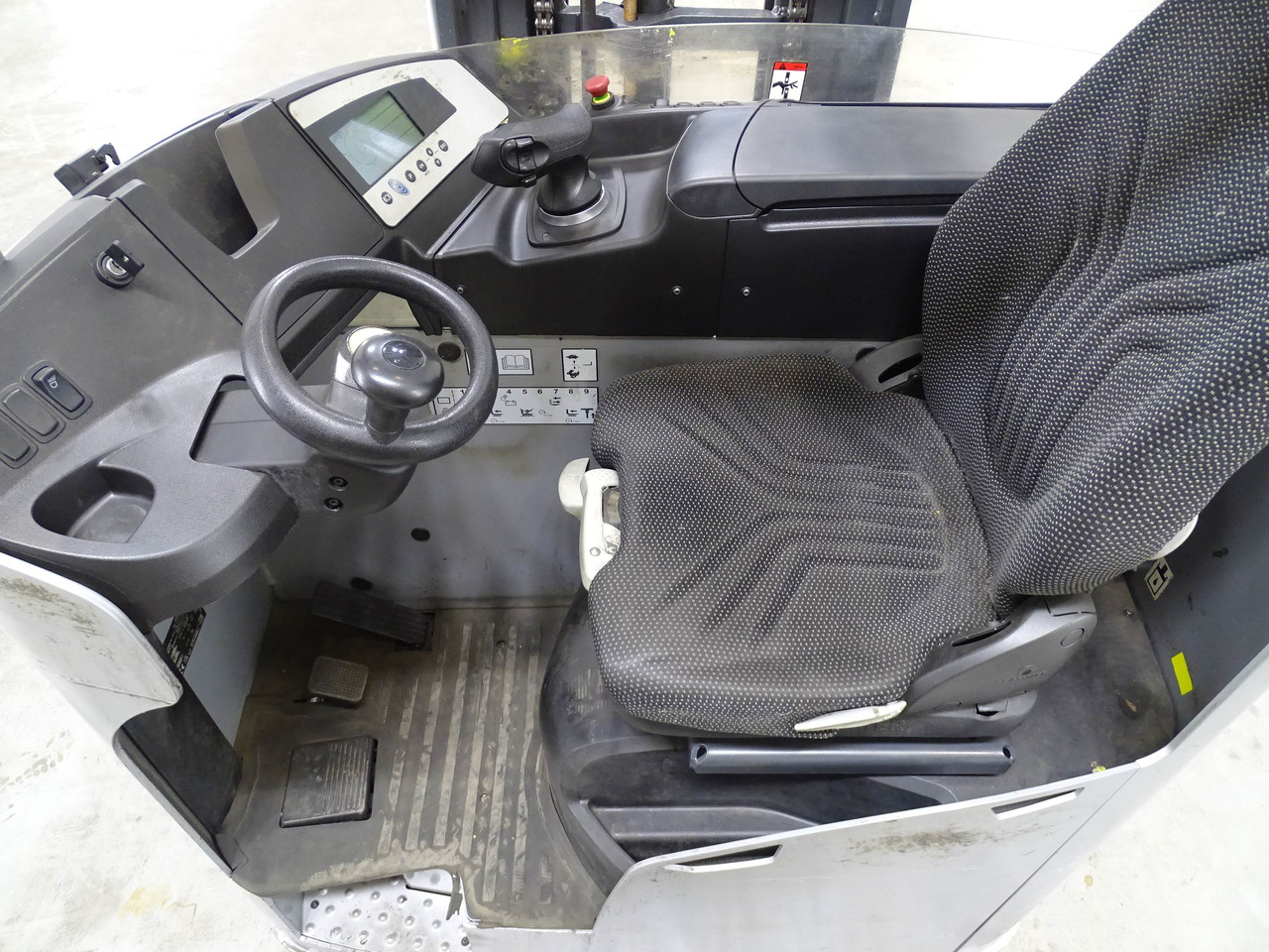 Still FM-X17 - Chariot à mât rétractable: photos 3 Still FM-X17 - Chariot à mât rétractable: photos 3