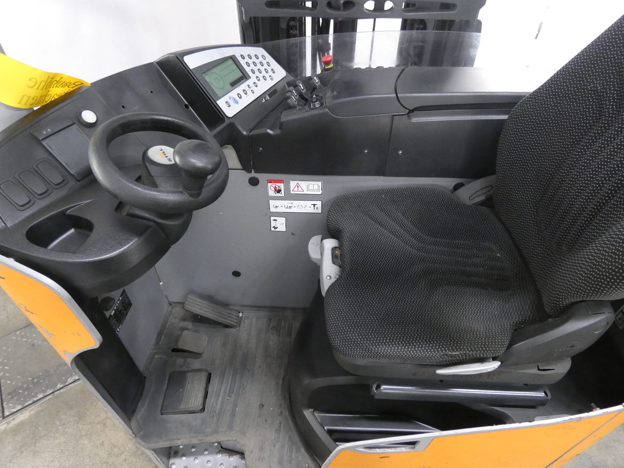 Still FM-X17 - Chariot à mât rétractable: photos 3 Still FM-X17 - Chariot à mât rétractable: photos 3