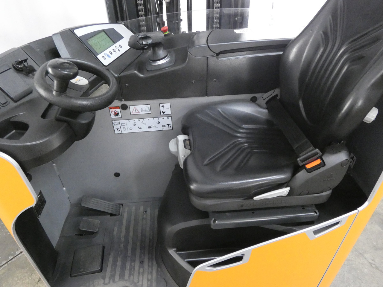 Still FM-X17 - Chariot à mât rétractable: photos 3 Still FM-X17 - Chariot à mât rétractable: photos 3