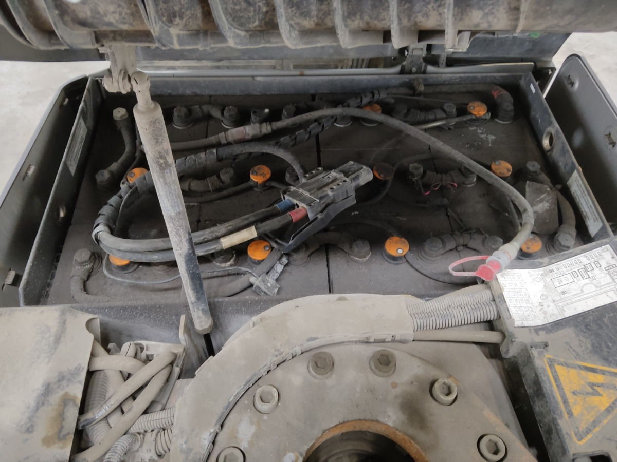 Still RX50-16 - Chariot élévateur électrique: photos 4 Still RX50-16 - Chariot élévateur électrique: photos 4