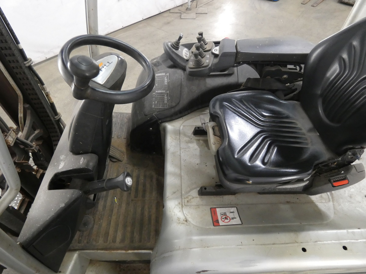 Still RX60-25 - Chariot élévateur électrique: photos 3 Still RX60-25 - Chariot élévateur électrique: photos 3