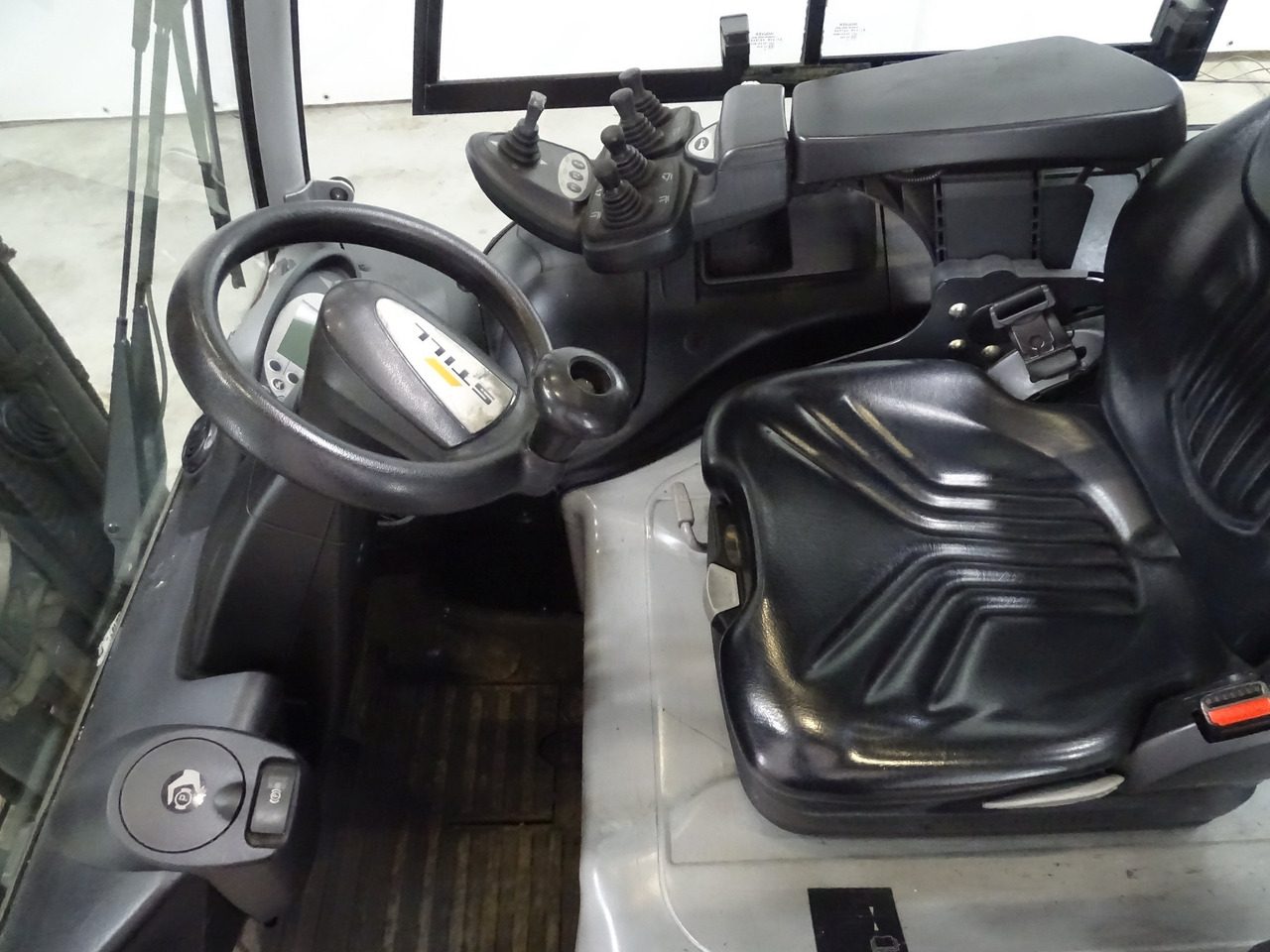 Still RX60-25 - Chariot élévateur électrique: photos 3 Still RX60-25 - Chariot élévateur électrique: photos 3