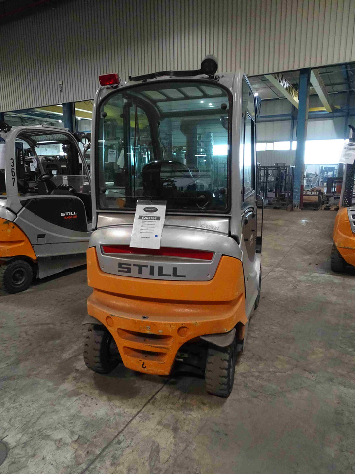 Still RX60-30 - Chariot élévateur électrique: photos 2 Still RX60-30 - Chariot élévateur électrique: photos 2