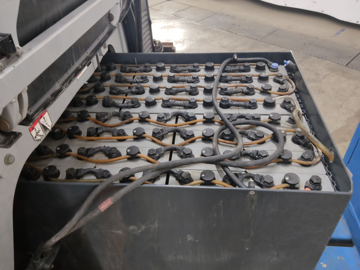 Still RX60-30 - Chariot élévateur électrique: photos 4 Still RX60-30 - Chariot élévateur électrique: photos 4