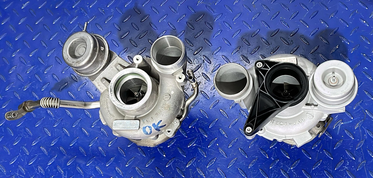 BMW Turbocharger S63N/R 4.4L V8 7849045+7849044 (SET) - Turbocompresseur: photos 1 BMW Turbocharger S63N/R 4.4L V8 7849045+7849044 (SET) - Turbocompresseur: photos 1