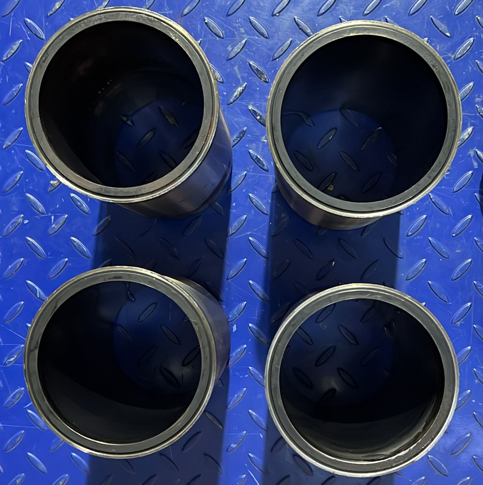 John Deere SET PISTON SI CAMASA JOHN DEERE RE500608 - Moteur et pièces: photos 4 John Deere SET PISTON SI CAMASA JOHN DEERE RE500608 - Moteur et pièces: photos 4