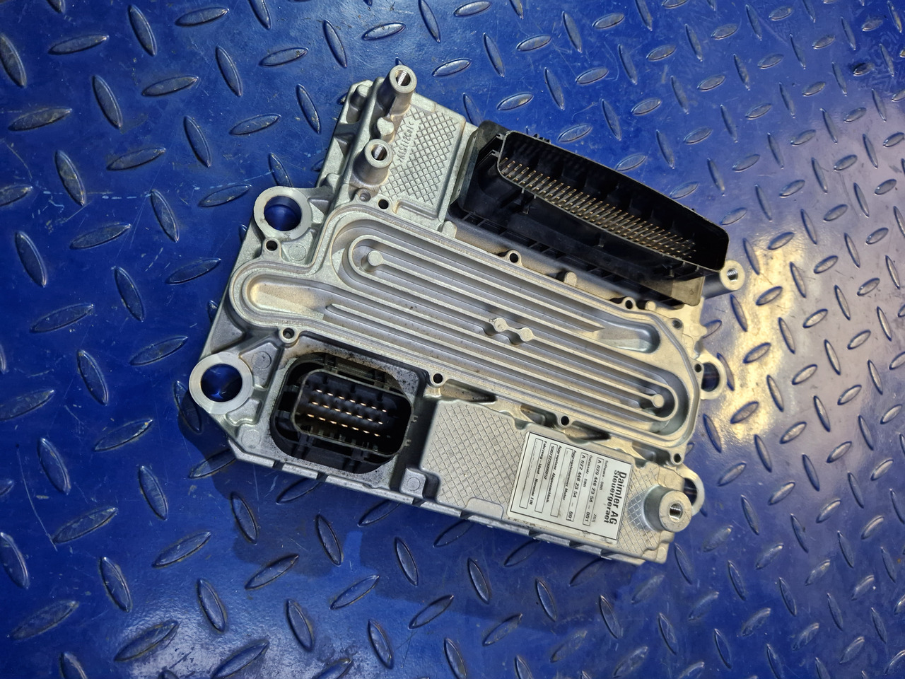 Mercedes Actros MP4 Atego Antos ACM2.1 A004466754 - Bloc de gestion pour Camion: photos 2 Mercedes Actros MP4 Atego Antos ACM2.1 A004466754 - Bloc de gestion pour Camion: photos 2