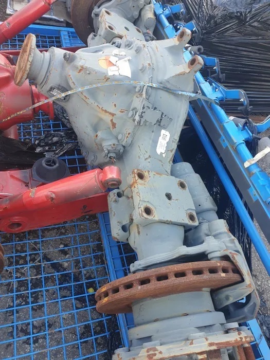 Mercedes Actros MP4 Euro 6 rear axle A9603502430 - Essieu arrière pour Camion: photos 5 Mercedes Actros MP4 Euro 6 rear axle A9603502430 - Essieu arrière pour Camion: photos 5
