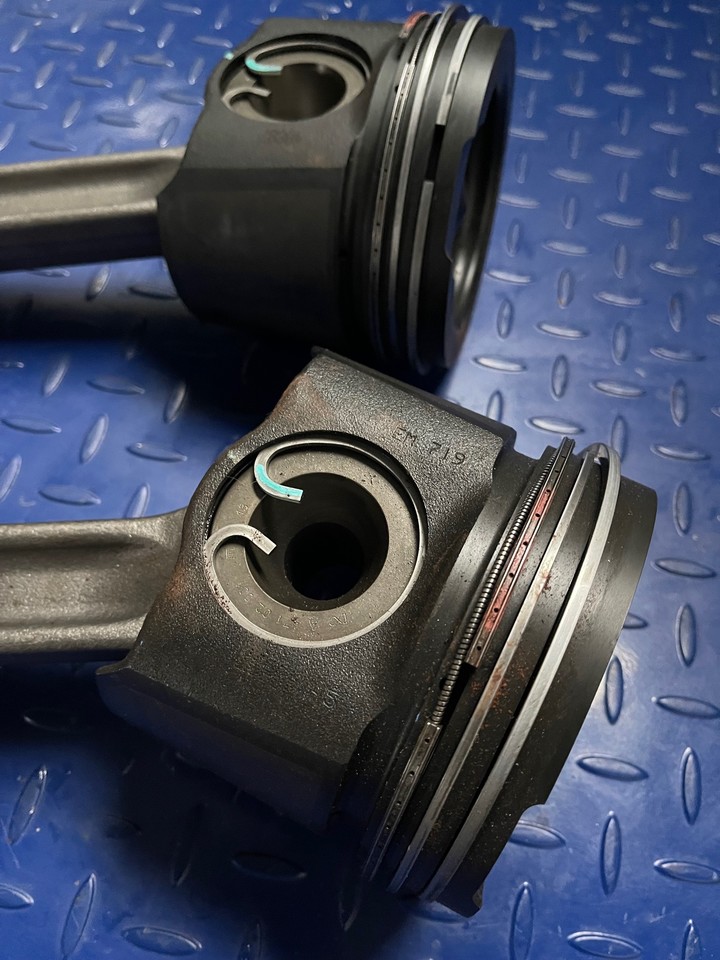 Mercedes Piston OM471 Actros Euro 6 - Pistons/ Anneaux/ Manchons pour Camion: photos 4 Mercedes Piston OM471 Actros Euro 6 - Pistons/ Anneaux/ Manchons pour Camion: photos 4