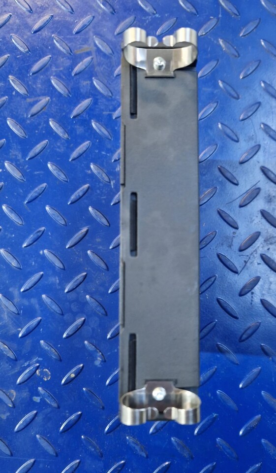 Mercedes CPC3 Actros MP4 A0044465602 - Pièces de rechange pour Camion: photos 3 Mercedes CPC3 Actros MP4 A0044465602 - Pièces de rechange pour Camion: photos 3