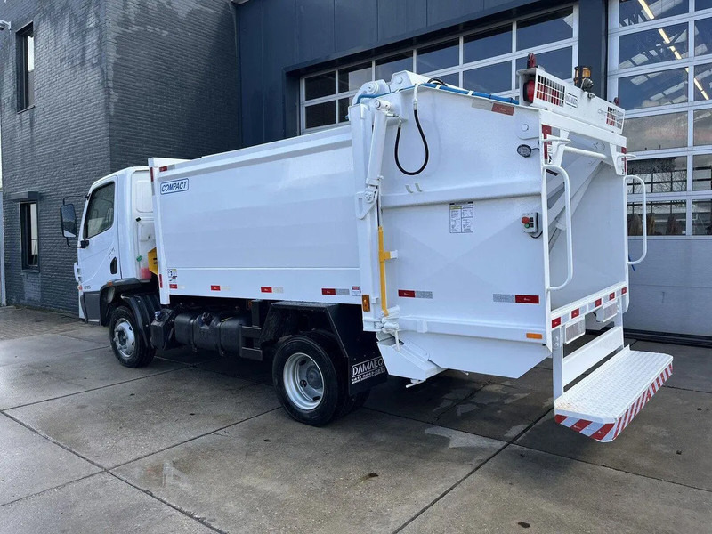 Mercedes-Benz Accelo 815 4x2 Garbage Compactor (2 units) Accelo 815 4x2 Garbage Compactor (2 units) - Benne à ordures ménagères: photos 3 Mercedes-Benz Accelo 815 4x2 Garbage Compactor (2 units) Accelo 815 4x2 Garbage Compactor (2 units) - Benne à ordures ménagères: photos 3