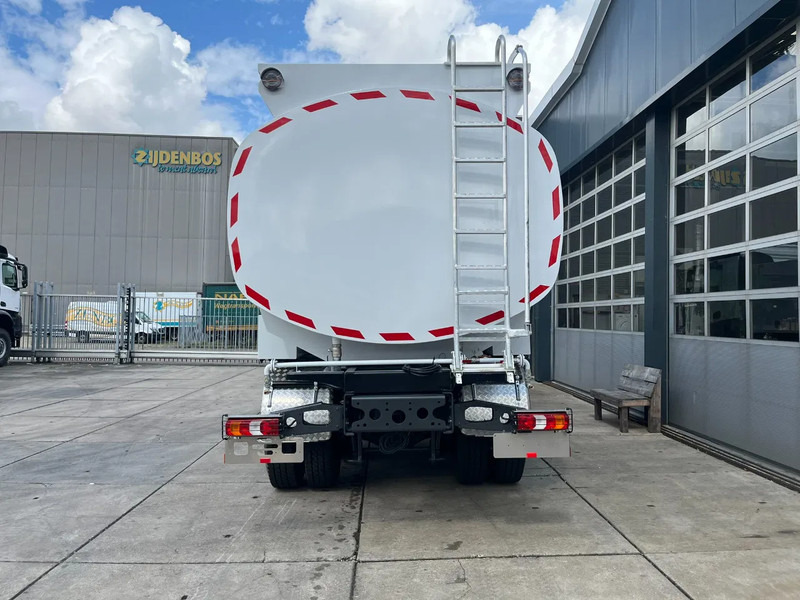Mercedes-Benz Arocs 3340 6x4 Water Tank Truck - Camion citerne: photos 4 Mercedes-Benz Arocs 3340 6x4 Water Tank Truck - Camion citerne: photos 4