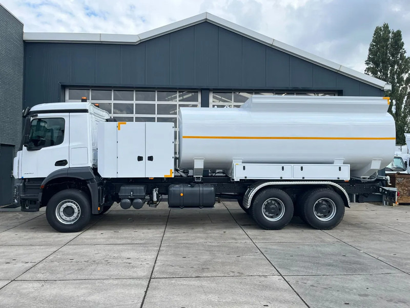 Mercedes-Benz Arocs 3340 6x4 Water Tank Truck - Camion citerne: photos 2 Mercedes-Benz Arocs 3340 6x4 Water Tank Truck - Camion citerne: photos 2
