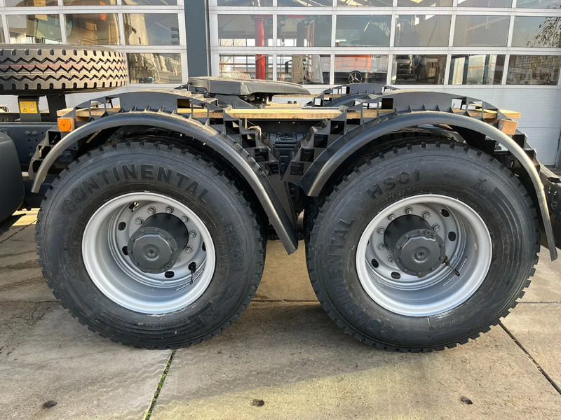 Tracteur routier neuf Mercedes-Benz Actros 4048 S 6x4 Tractor Head: photos 11