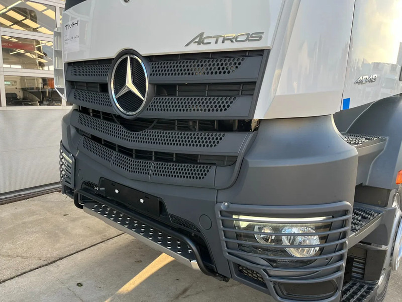 Tracteur routier neuf Mercedes-Benz Actros 4048 S 6x4 Tractor Head: photos 9