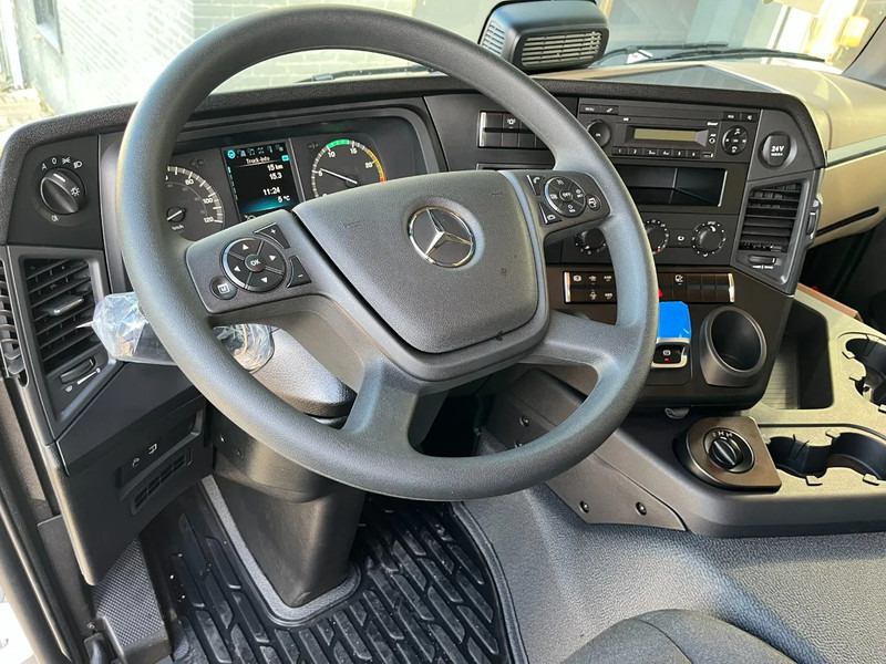 Tracteur routier neuf Mercedes-Benz Actros 4048 S 6x4 Tractor Head: photos 14