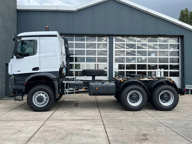 Mercedes-Benz Arocs 4058 AS 6x6 Tractor Head 180T Push Pull euro3 (Pre order) - Tracteur routier: photos 2 Mercedes-Benz Arocs 4058 AS 6x6 Tractor Head 180T Push Pull euro3 (Pre order) - Tracteur routier: photos 2