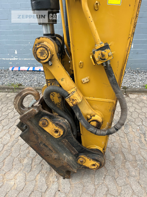 Cat 323FL - Pelle sur chenille: photos 5 Cat 323FL - Pelle sur chenille: photos 5