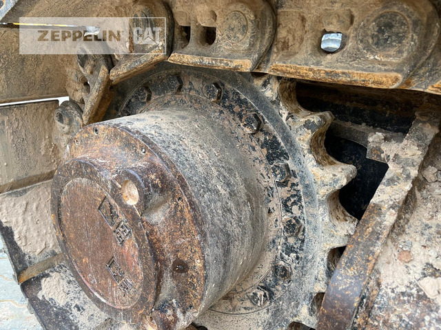 Pelle sur chenille Cat 336-07A: photos 13