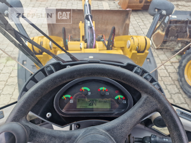 Chargeuse sur pneus Cat 907M: photos 28