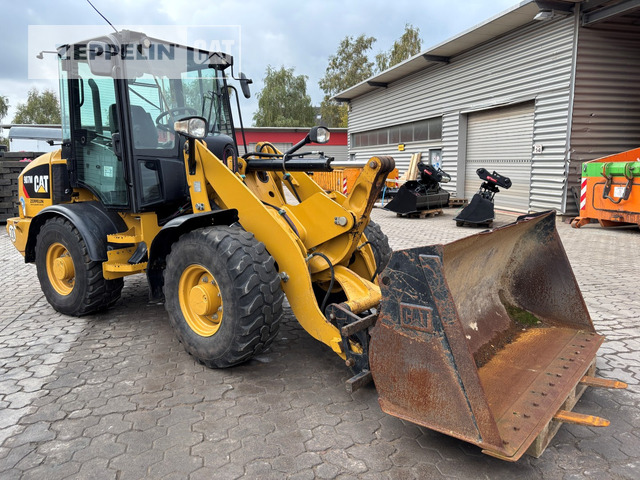 Cat 907M - Chargeuse sur pneus: photos 1 Cat 907M - Chargeuse sur pneus: photos 1