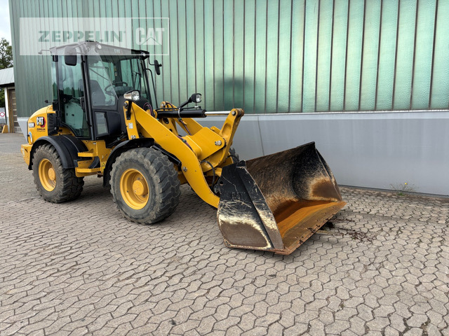 Cat 908M - Chargeuse sur pneus: photos 1 Cat 908M - Chargeuse sur pneus: photos 1