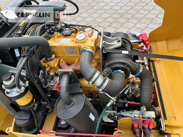 Rouleau compresseur Cat CB1.7: photos 10