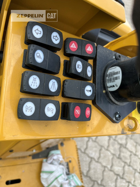 Rouleau compresseur Cat CB1.7: photos 12