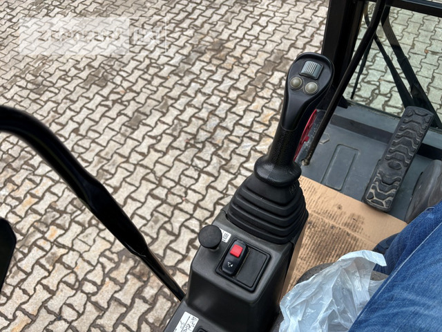 Pelle sur pneus Cat M314F: photos 26