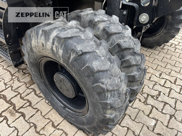 Pelle sur pneus Cat M314F: photos 14
