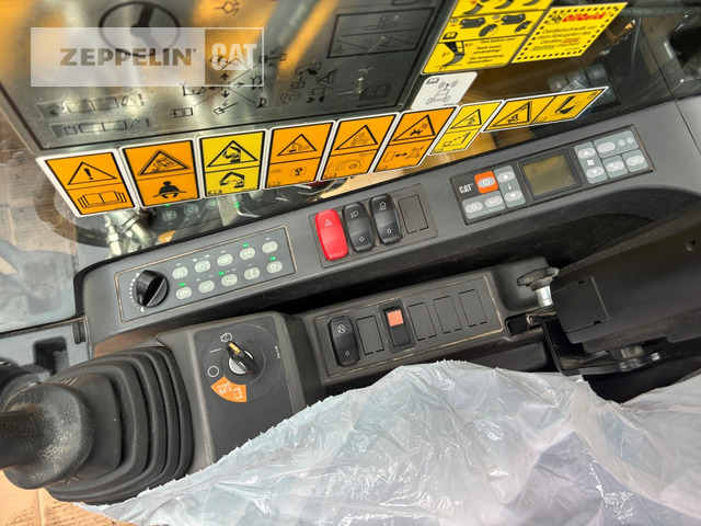 Pelle sur pneus Cat M314F: photos 28