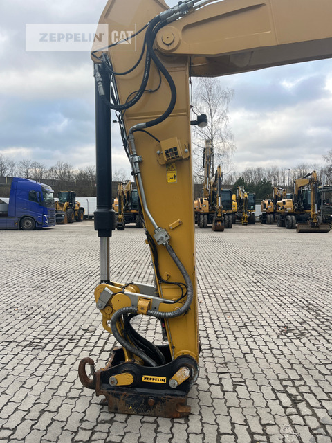 Pelle sur pneus Cat M320F: photos 11
