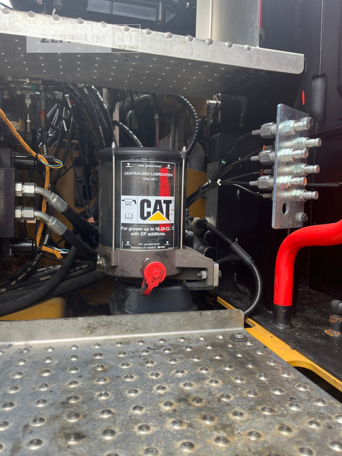 Pelle sur pneus Cat M320F: photos 18