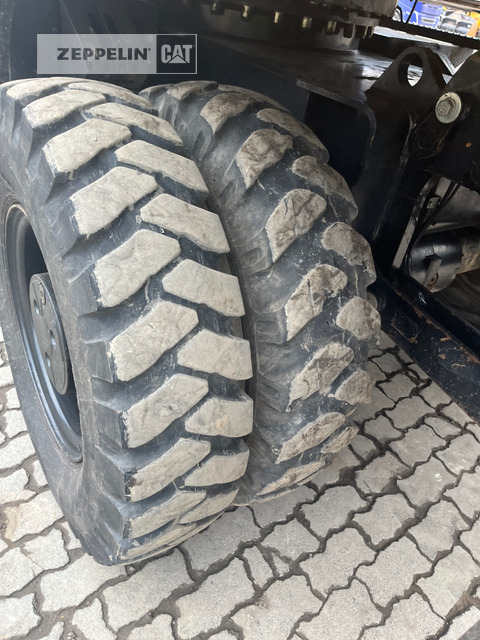 Pelle sur pneus Cat M320F: photos 16