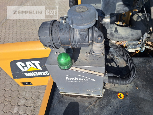 Pelle de manutention Cat MH3026-06C: photos 23