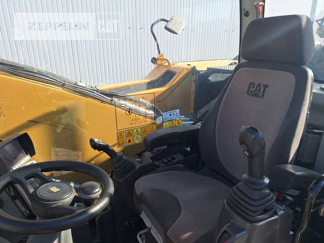 Pelle de manutention Cat MH3026-06C: photos 29