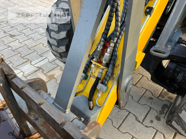 Chargeuse sur pneus Kramer 5035: photos 22