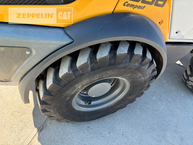 Chargeuse sur pneus Liebherr L506: photos 10