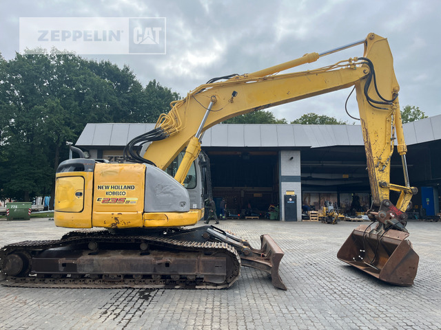 New Holland E235 - Pelle sur chenille: photos 3 New Holland E235 - Pelle sur chenille: photos 3