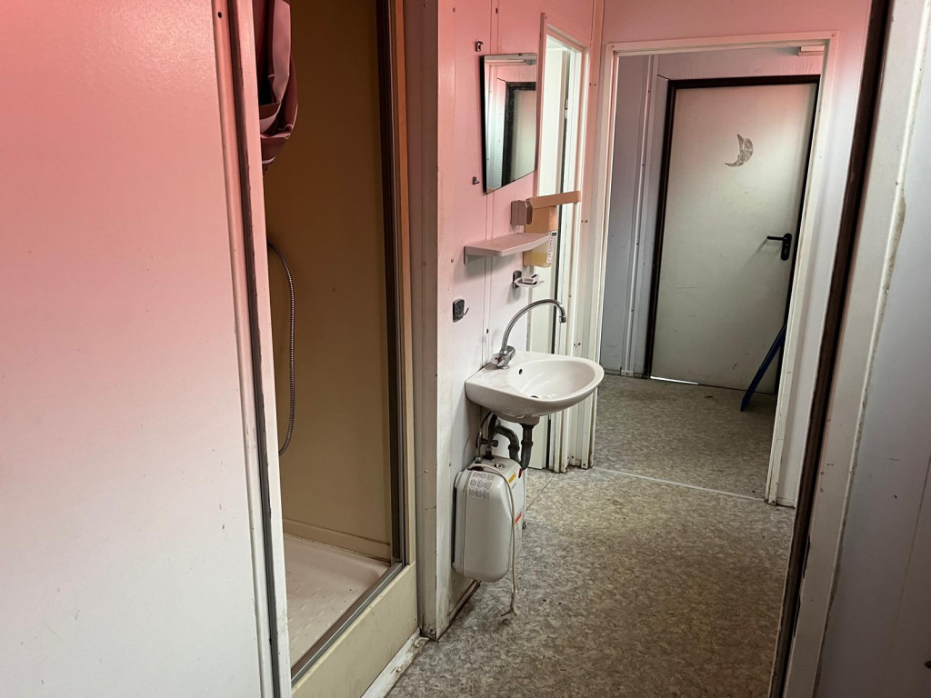 Abrollcontainer Containeranlage für Asbestsanierung - Camion ampliroll: photos 3 Abrollcontainer Containeranlage für Asbestsanierung - Camion ampliroll: photos 3