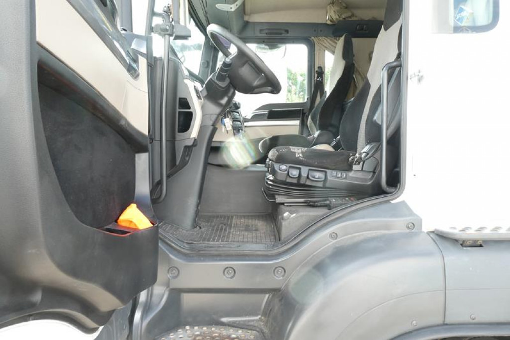 MAN TG-S 26.420 6x2 Abrollkipper - Camion ampliroll: photos 4 MAN TG-S 26.420 6x2 Abrollkipper - Camion ampliroll: photos 4