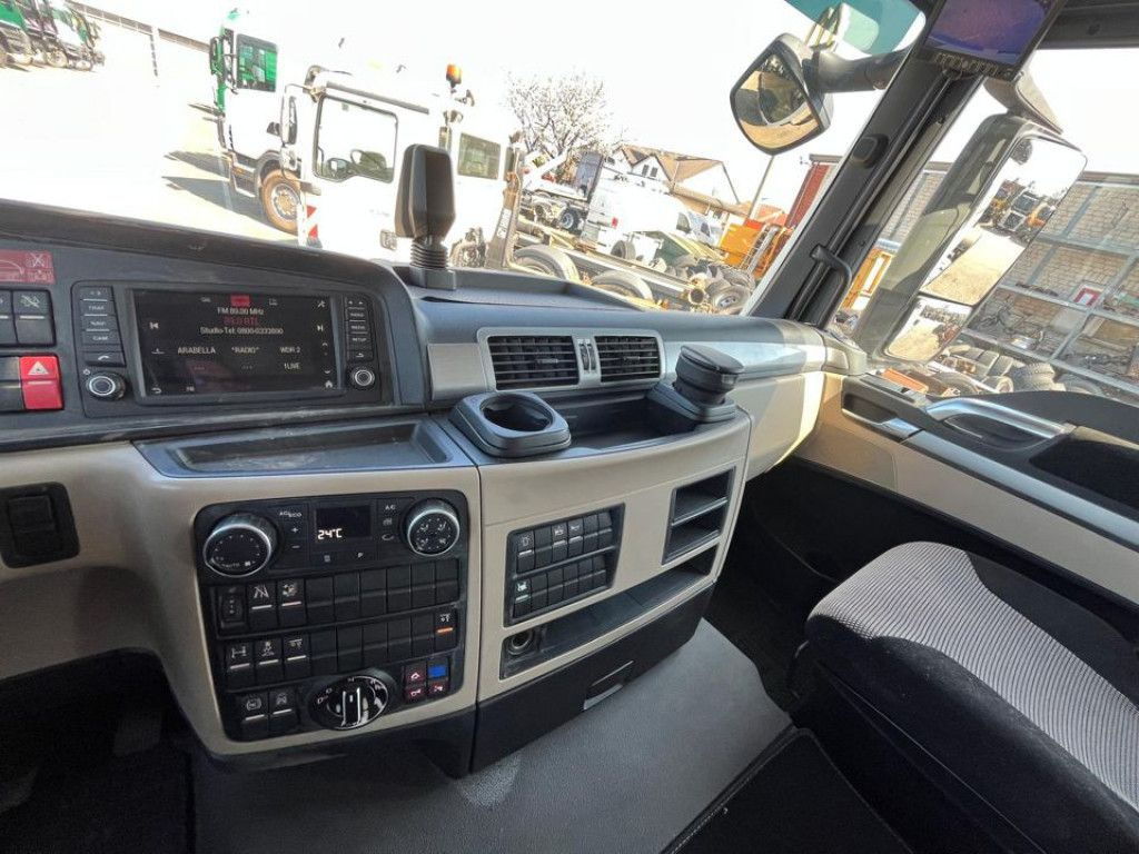 Camion ampliroll MAN TG-S 26.420/6x2 Abrollkipper: photos 11