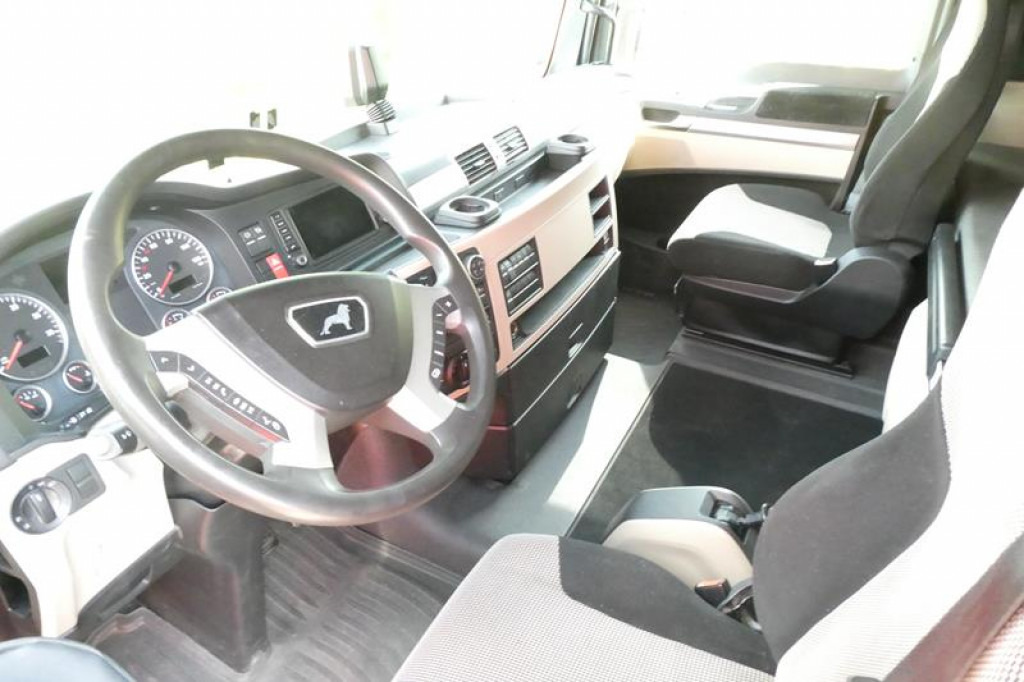 MAN TG-X 24.500 6x2-4 LL-U Pritsche Maschinentransporter - Camion plateau: photos 2 MAN TG-X 24.500 6x2-4 LL-U Pritsche Maschinentransporter - Camion plateau: photos 2