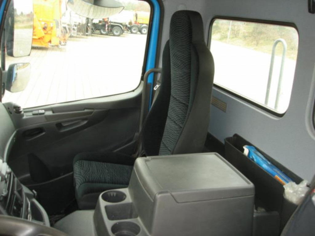 MERCEDES-BENZ Atego 1524 K Absetzkipper TOP +Funkfernbed. - Camion multibenne: photos 5 MERCEDES-BENZ Atego 1524 K Absetzkipper TOP +Funkfernbed. - Camion multibenne: photos 5